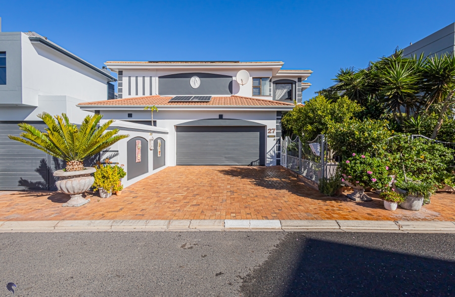 4 Bedroom Property for Sale in Calypso Beach Western Cape